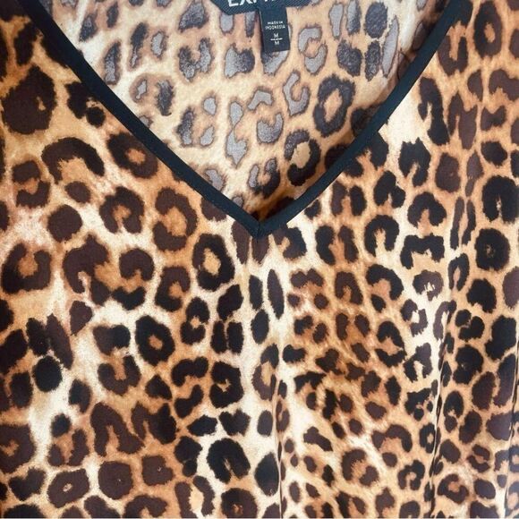 Express Leopard Satin V‑Neck Blouse Short Sleeve Flowing Silky Top Size M | EUC - Picture 5 of 9